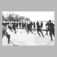 111-0566 Eishockey 1929 - Deutschordensschule gegen Hufengymnasium.jpg